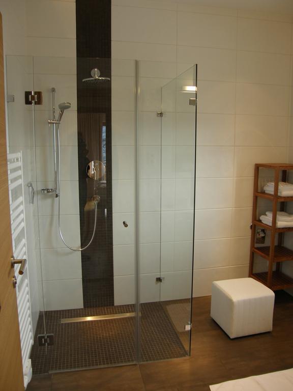 Apartments Karlhof Innsbruck Szoba fotó